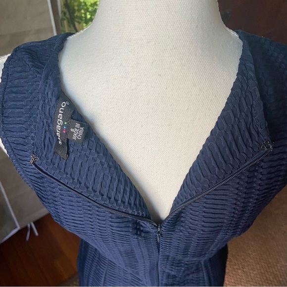 Sharagano Dress Size 6 Zipper Slit Navy Blue Textured Sleeveless Sheath Dress - Picture 10 of 15